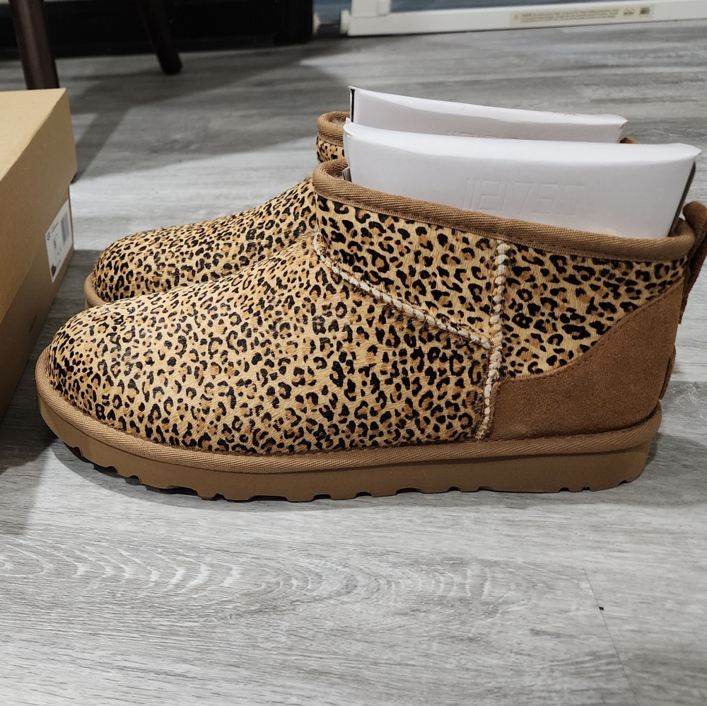 UGG Ultra Mini Speckles Boots